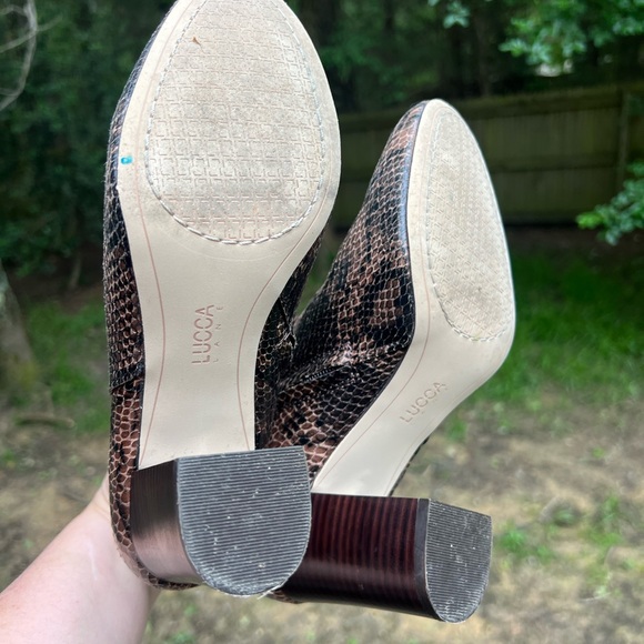 Lucca Lane Avra Brown Snakeskin Ankle Booties size 8.5 - Picture 9 of 10